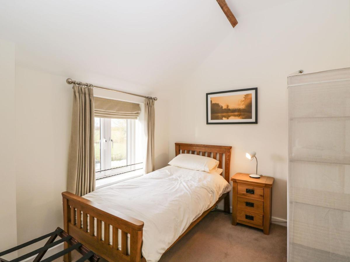 Stables Cottage 梅尔克舍姆 外观 照片